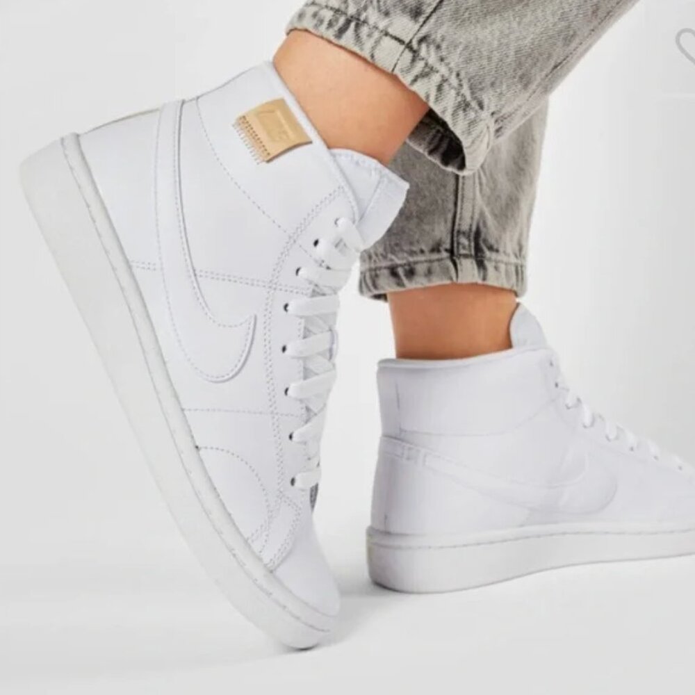 NWOT IN BOX Nike Court Royale 2 (Women), 6.5